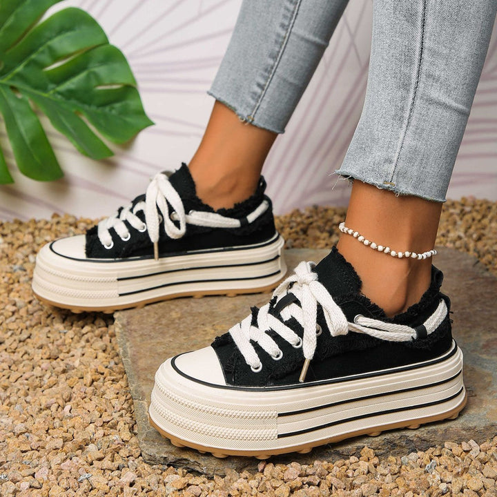 Lila | Fringed Platform Sneaker